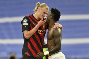 足坛17人破亿：伊萨克顶掉劳塔罗 姆总小涨1000万榜首“2亿齐飞”