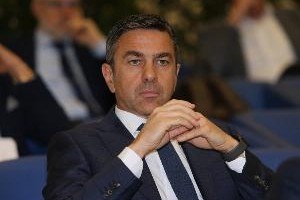 开云下载-科斯塔库塔：小图拉姆拉开空间，国米阵中没人能替代他的作用